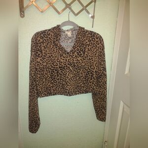 Leopard Print Cropped Hooded Sweater
